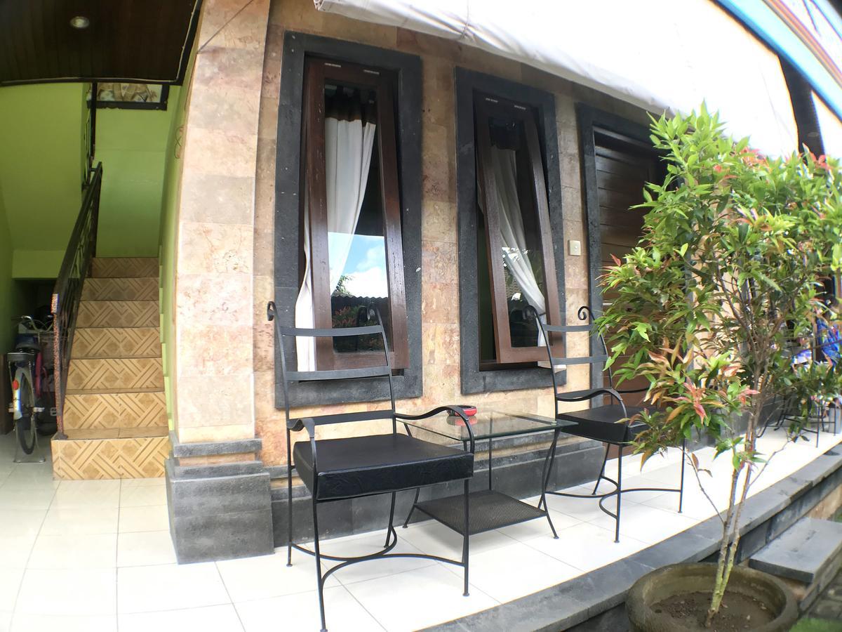 Tegal Homestay Санур Экстерьер фото